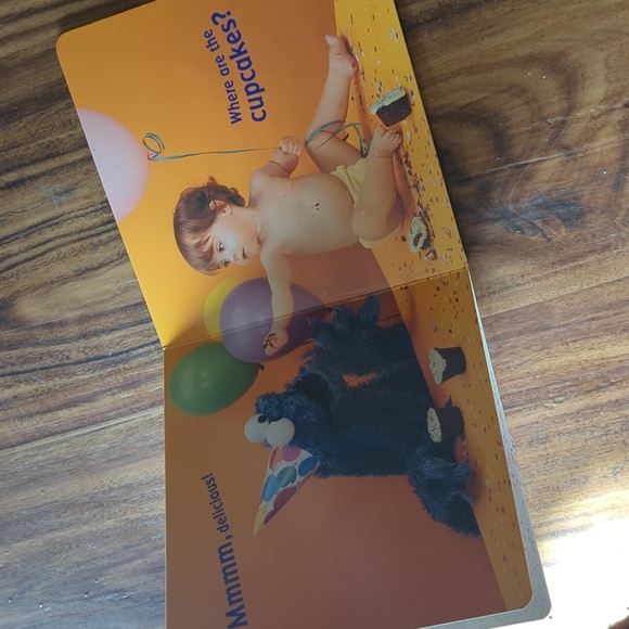 Sesame Street baby party Elmo baby toddler board book new condition. - Picture 2 of 3